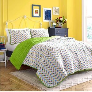 Lady Pepperell Cerise Quilt Set